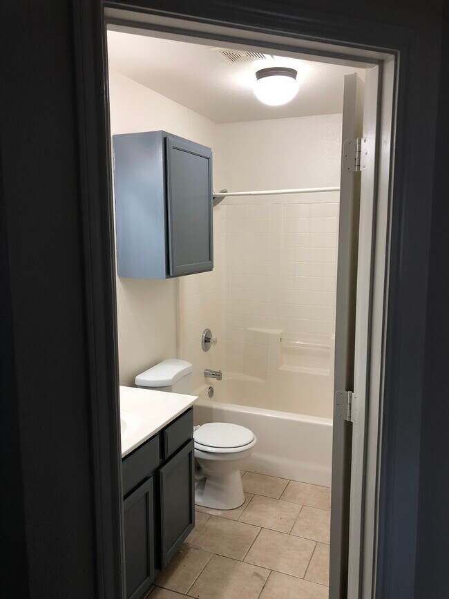 Photo - 1205 Village Garden Dr