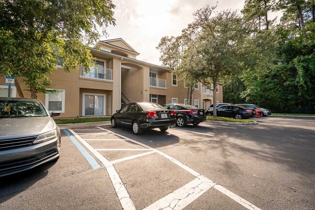 Building Photo - Spacious 2BR/2BA Condo – First Floor, Gate... Unit 103