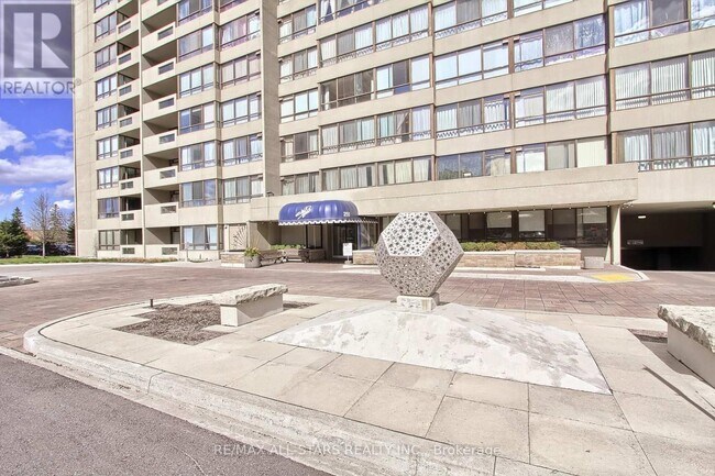 Photo - 255 Bamburgh Cir Unit 1203