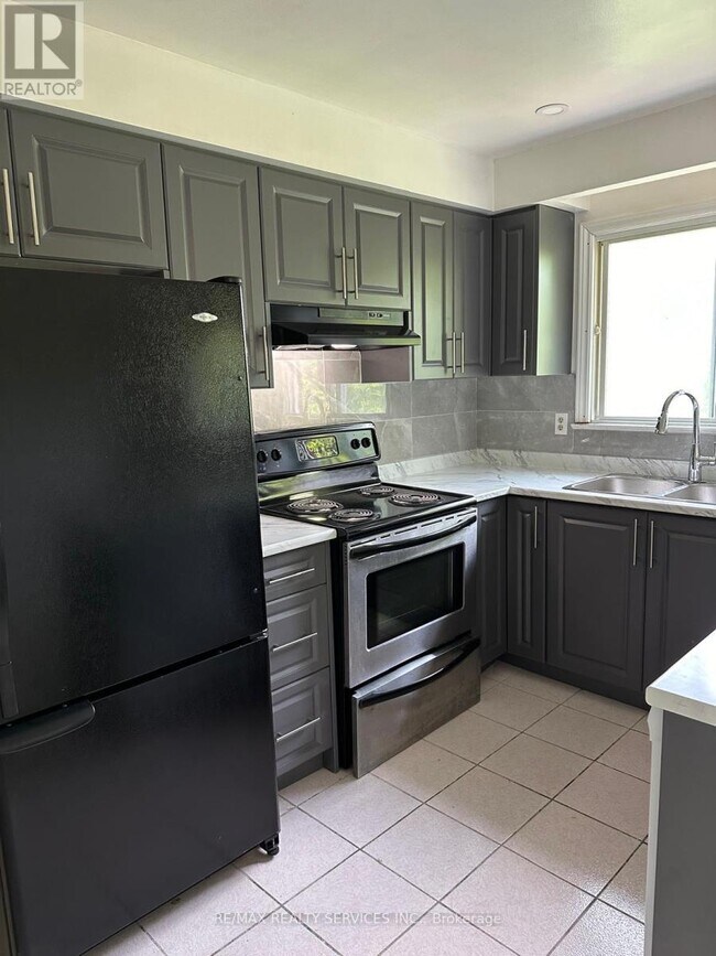 Photo - 134 Jade Crescent