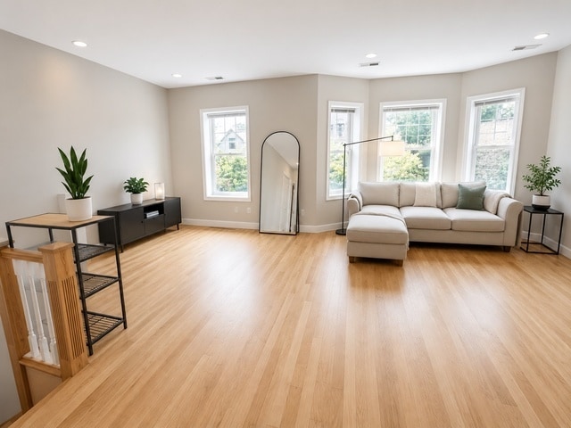 Photo - 1330 W Roscoe St Unit 2