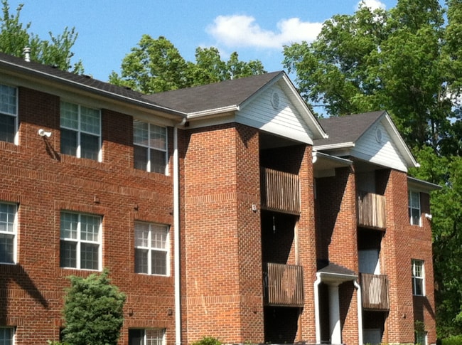 Building Photo - 254 E Plane St Rental