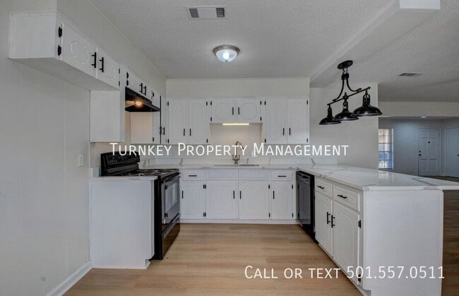 Building Photo - 108 Seneca Pl