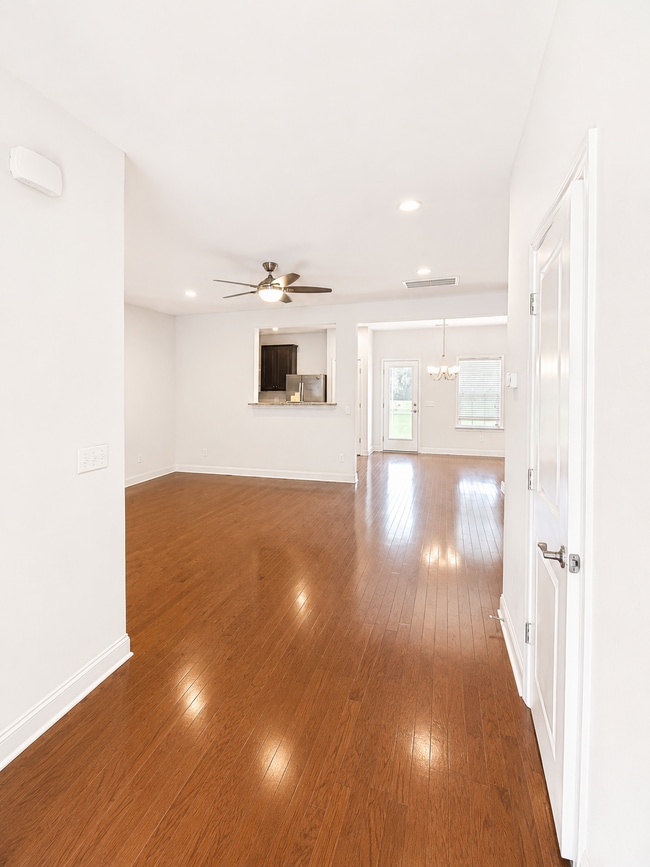 Photo - 1107 Bennington Dr