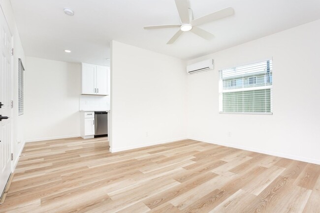 7617 Normal Ave Unit 7617