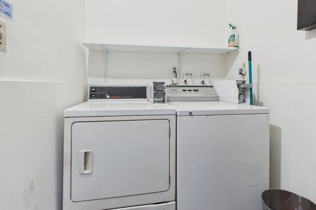 Photo - 1102 Idaho Apartments