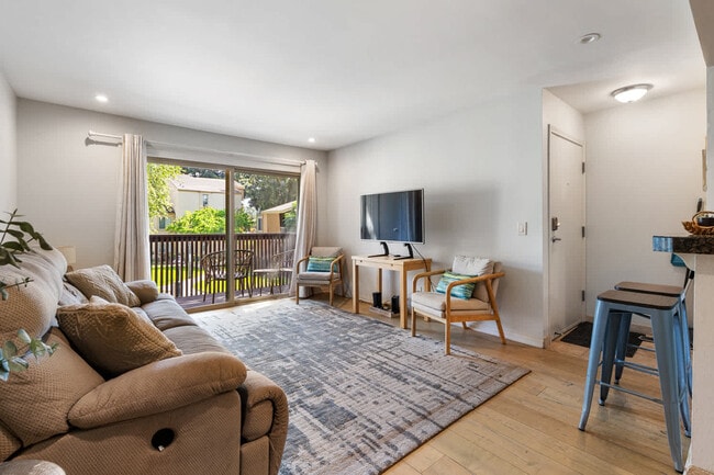 Photo - 6036 Rancho Mission Rd Unidad SI ID1513734P