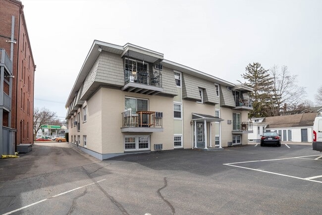 Photo - 13 Summer St Unit 5