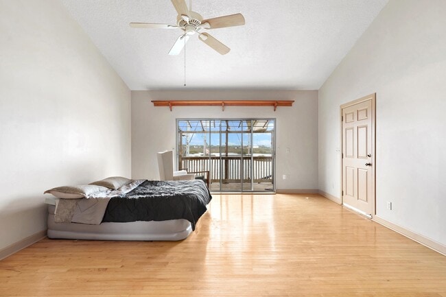 601 S Ponce De Leon Blvd Unit D