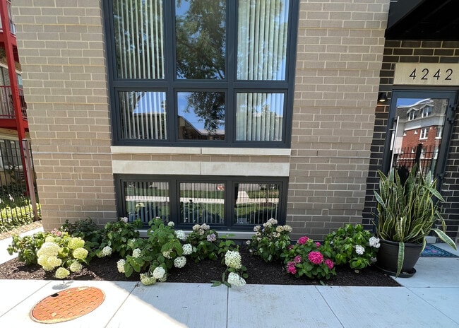 Photo - 4242 N Kedvale Ave