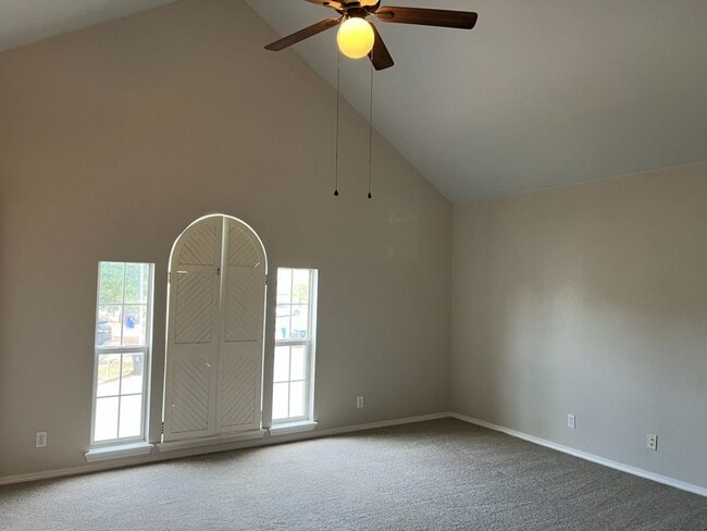 Photo - 1120 W Florence Ct