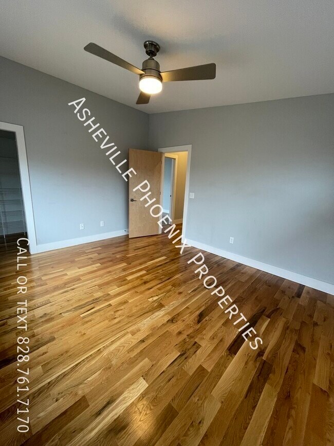 Photo - 18 Mauricet Ln House