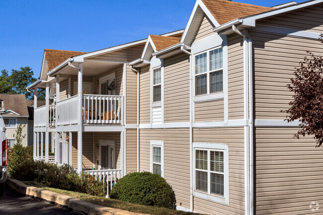 Building Photo - Upland Village Apartments