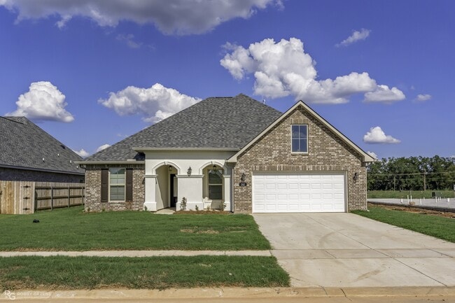 212 Paisley Ln