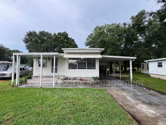 Building Photo - 534 Oak Ridge E