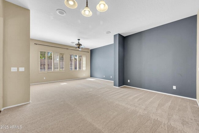 Photo - 875 W Aloe Pl