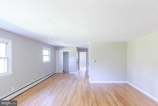 Photo - 14698 Colchester Rd