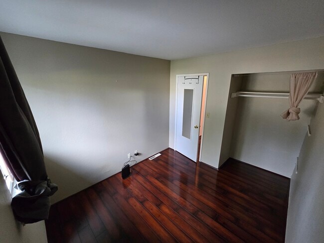 Photo - 2260 Meadowgate Way