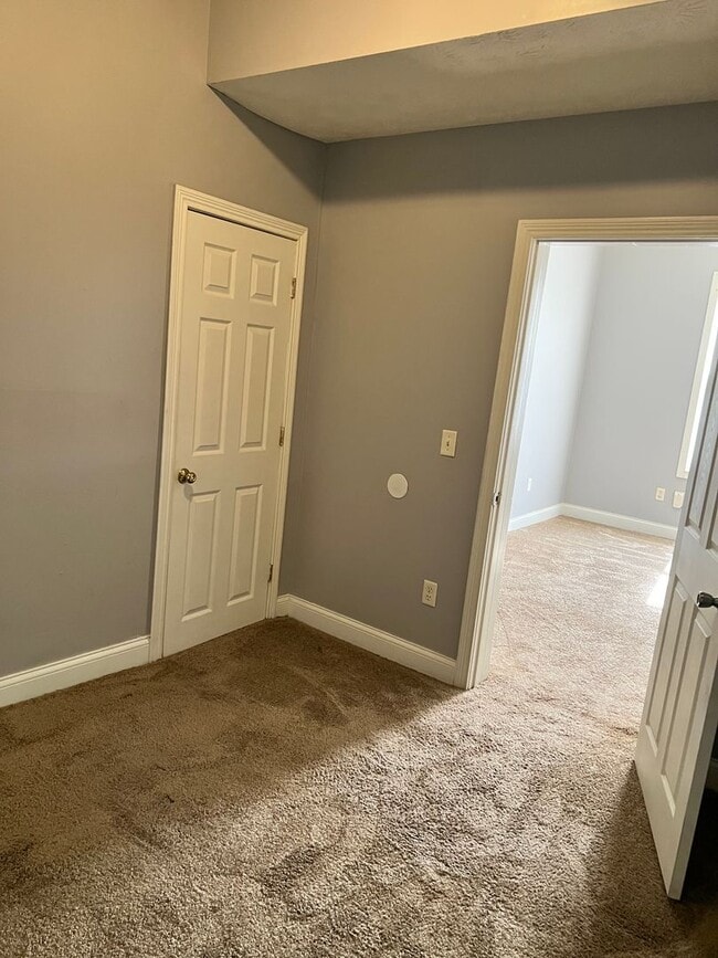 Photo - 1601 Grove St Unit B