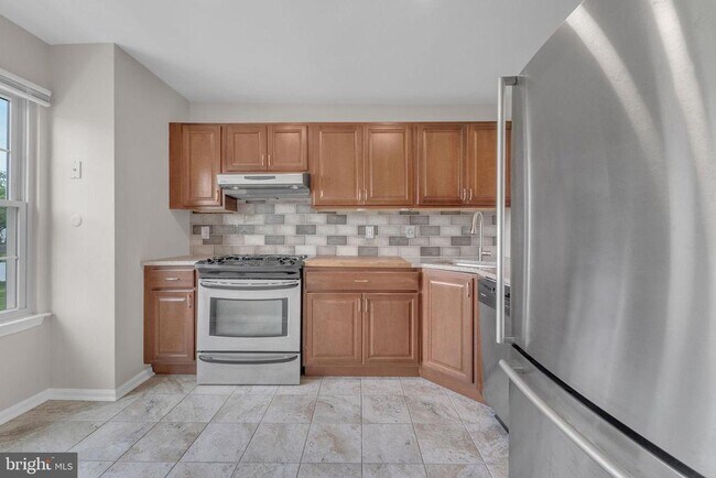 Photo - 620 Covington Ct
