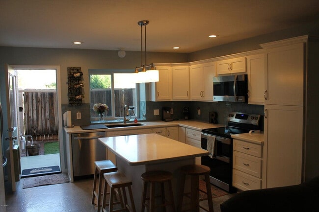 Photo - 4901 E Kelton Ln