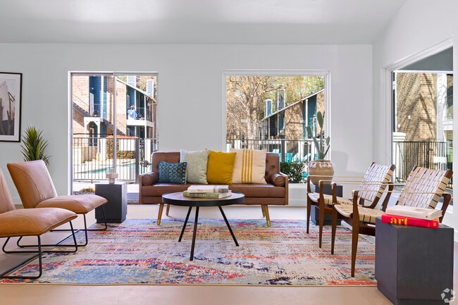 Arlington Oaks Apartment Homes