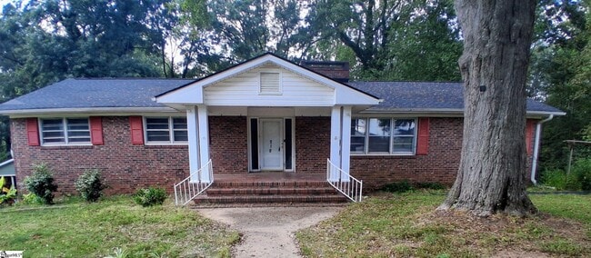Building Photo - 218 Saratoga Ave