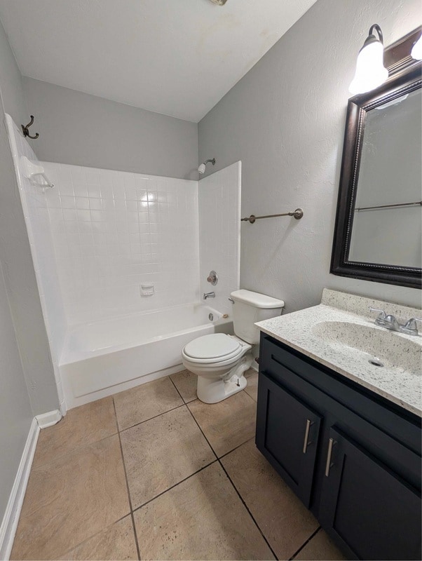 Photo - 2093 Continental Ave