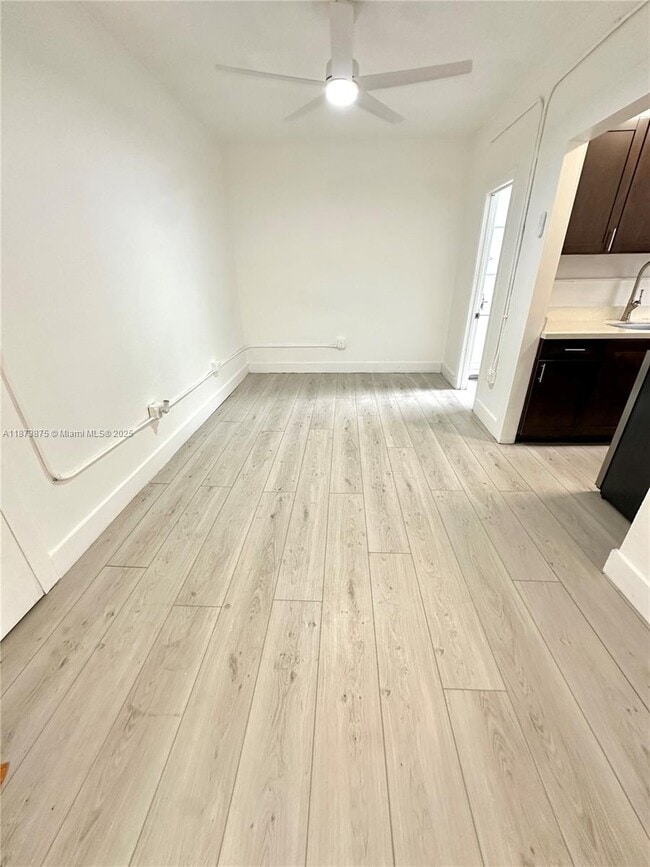 Building Photo - 967 SW 5th St Unit 11 Rental
