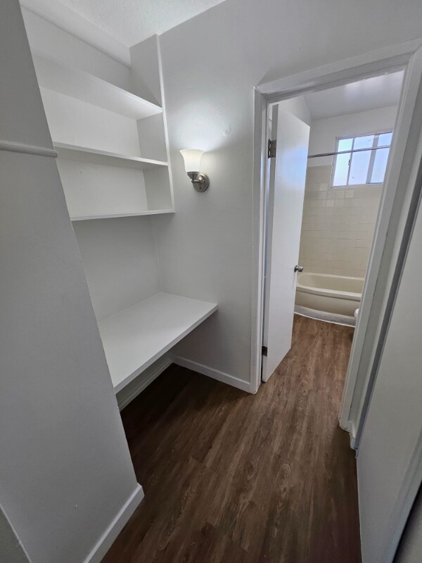 14926 Hawthorne Blvd Apartment For Rent in Lawndale, CA