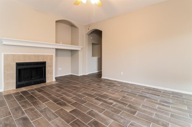 Photo - 1125 Oak Creek Dr