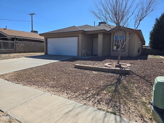 Building Photo - 1400 Cravens St