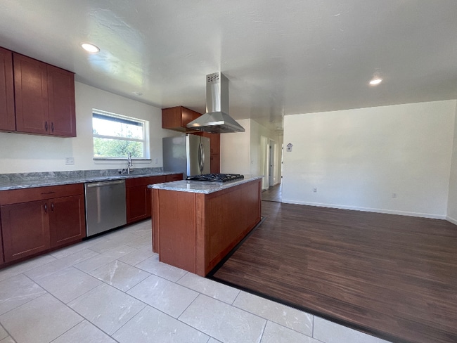 Photo - 4676 Fieldbrook Rd
