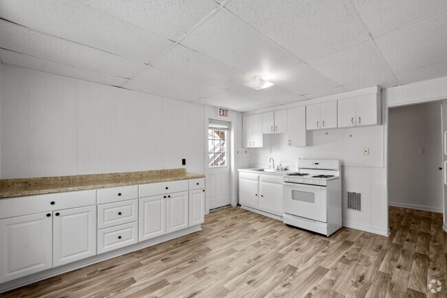 Building Photo - 641 Sixth St Unit 641 6th Street  #2 Rental