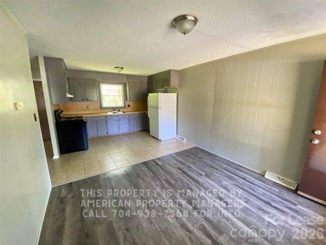 Photo - 1507 Jamaica Rd Unit A