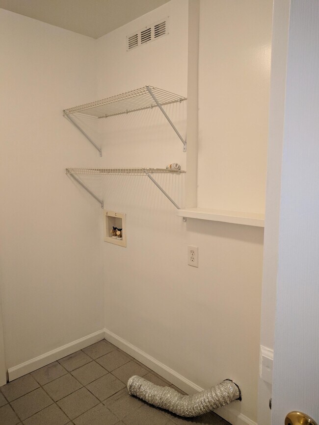 Photo - 235-7 Gold St Unit 2