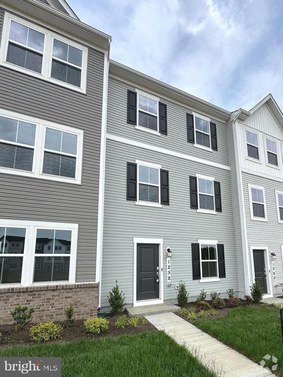 Building Photo - 1258 Cedar Vly Rd Rental