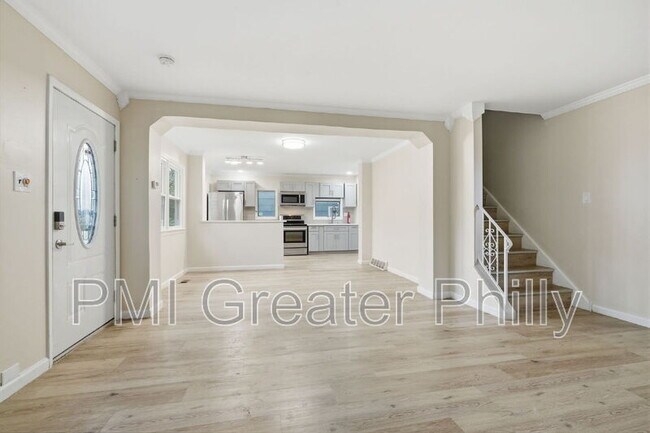 1523 W Cheltenham Ave