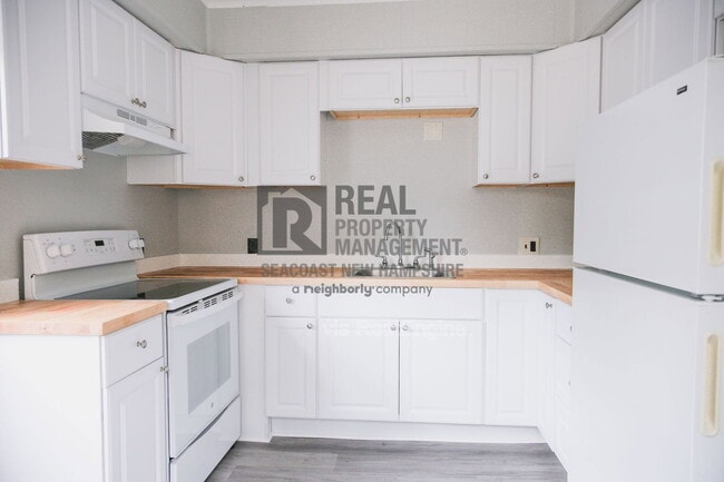 Building Photo - 27 Rochester St Unit Apt A