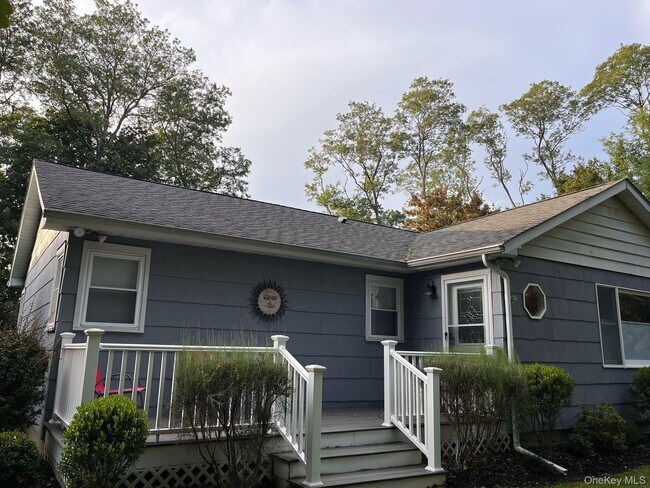 440 Longview Ln