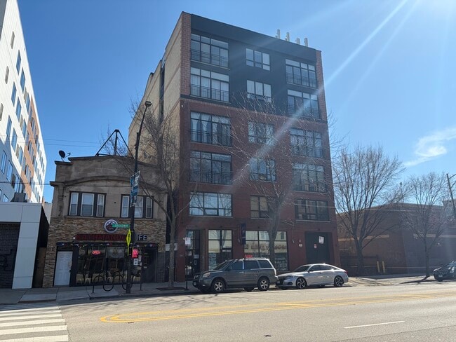 Building Photo - 6135 N Broadway
