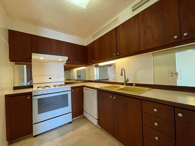 Photo - 2412 Unit 2603