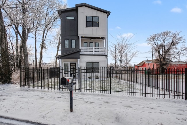 Photo - 115 Green St