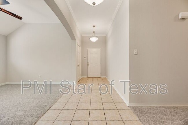 Photo - 7600 Shasta Dr