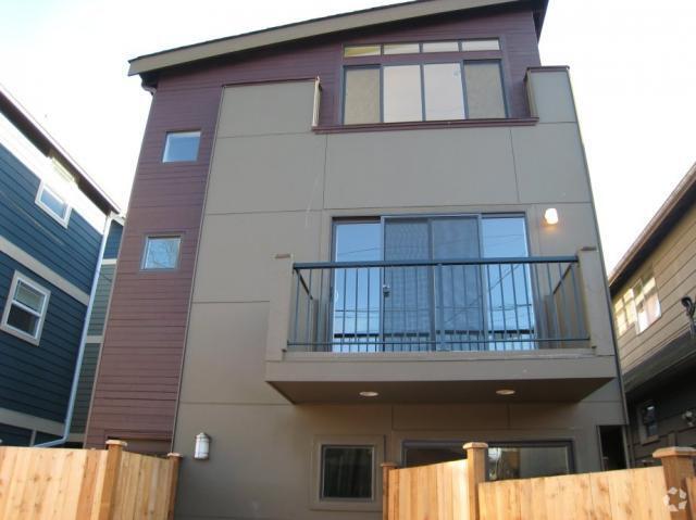 Building Photo - 4 bedroom in Seattle WA 98105 Rental