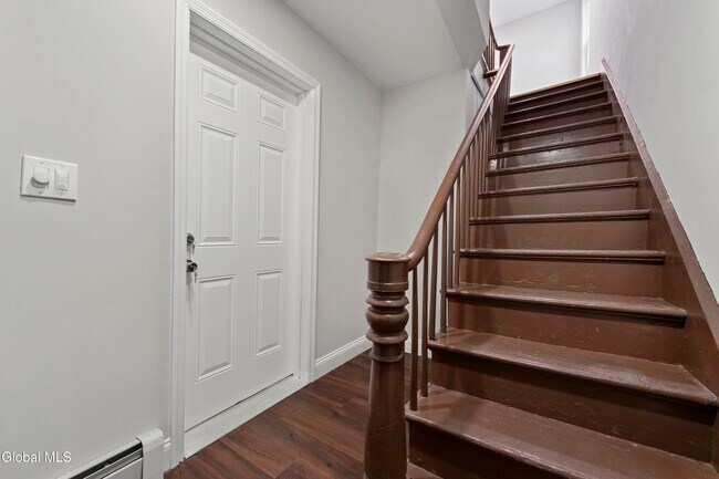 69 2nd St Unit 2