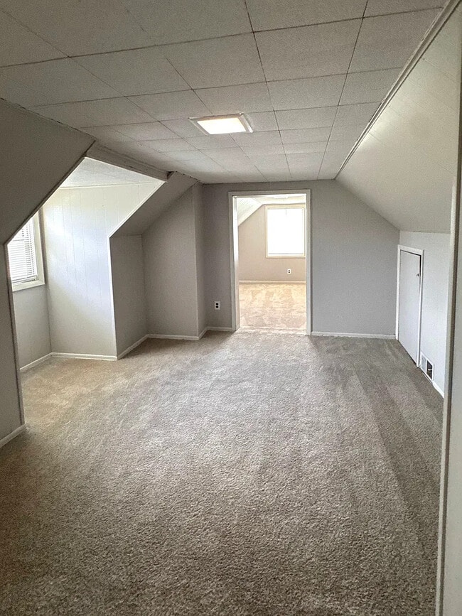 52 Macek Dr
