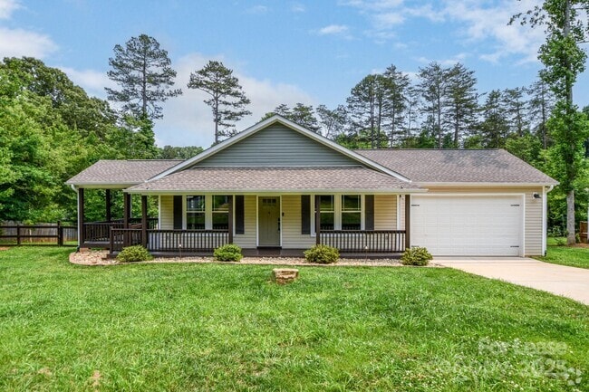 Building Photo - 6835 Ingleside Dr Rental