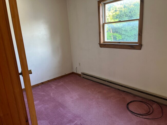 Photo - 56 Champlain St