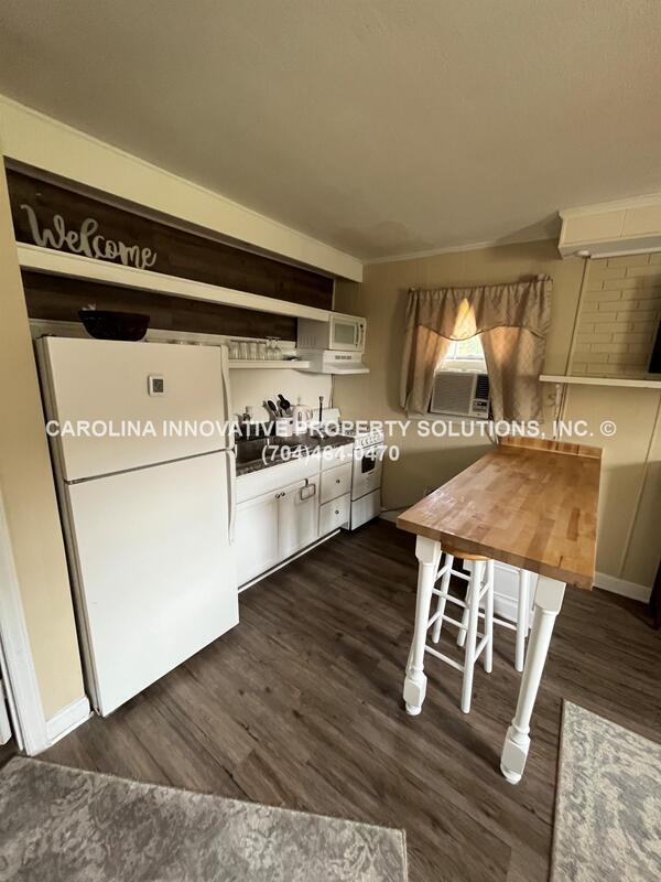 8212 Larkhaven Rd